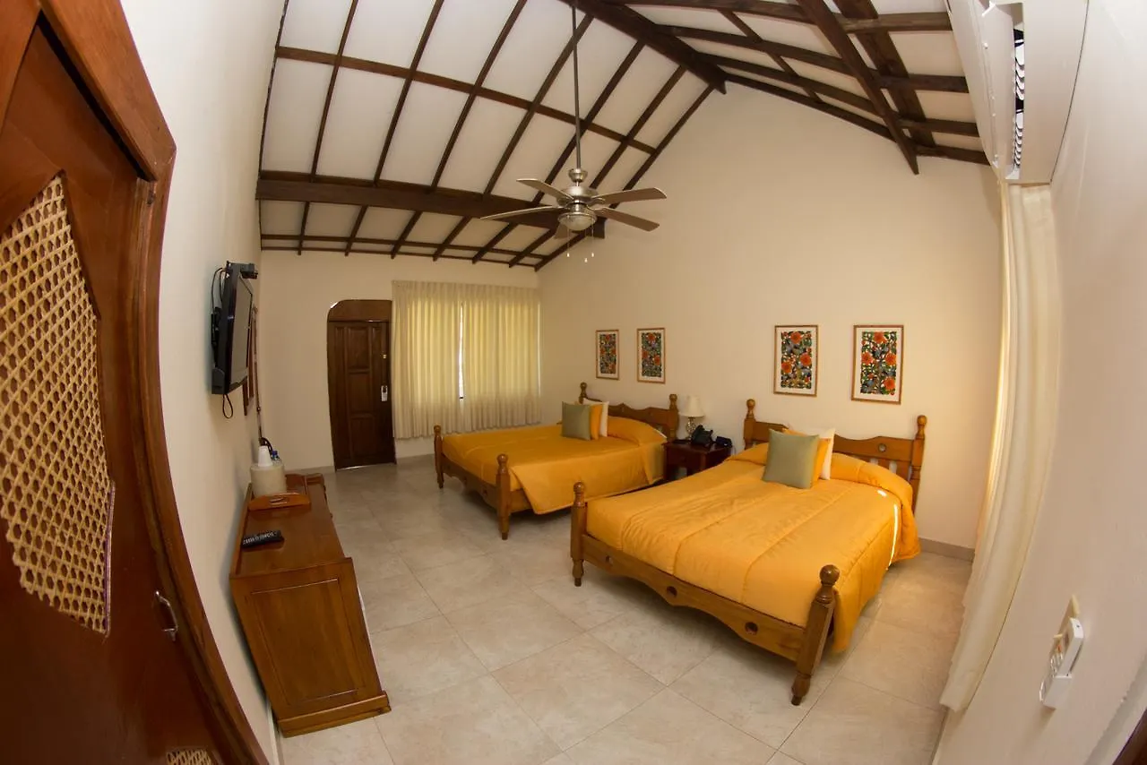 Moulin Sur Mer Beach Resort Montrouis