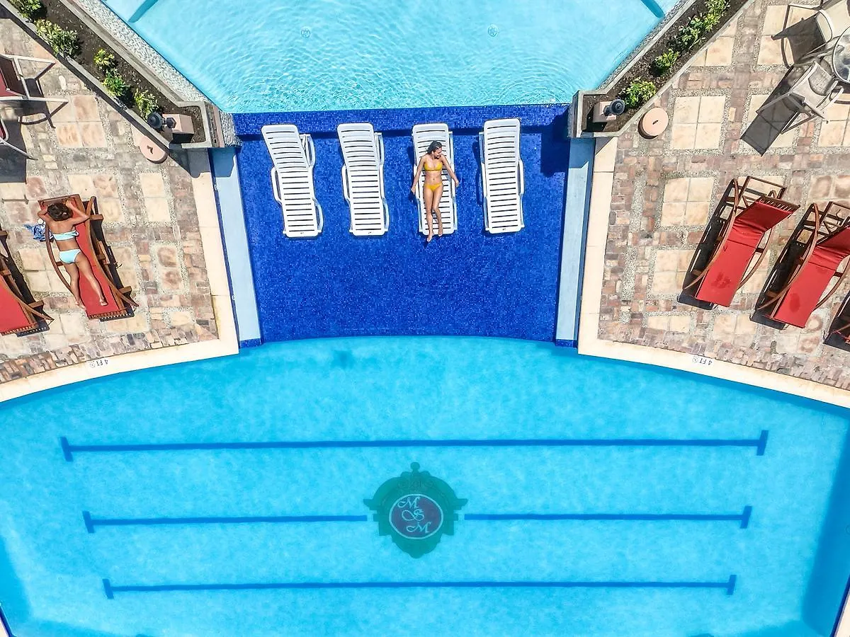 Moulin Sur Mer Beach Resort Montrouis