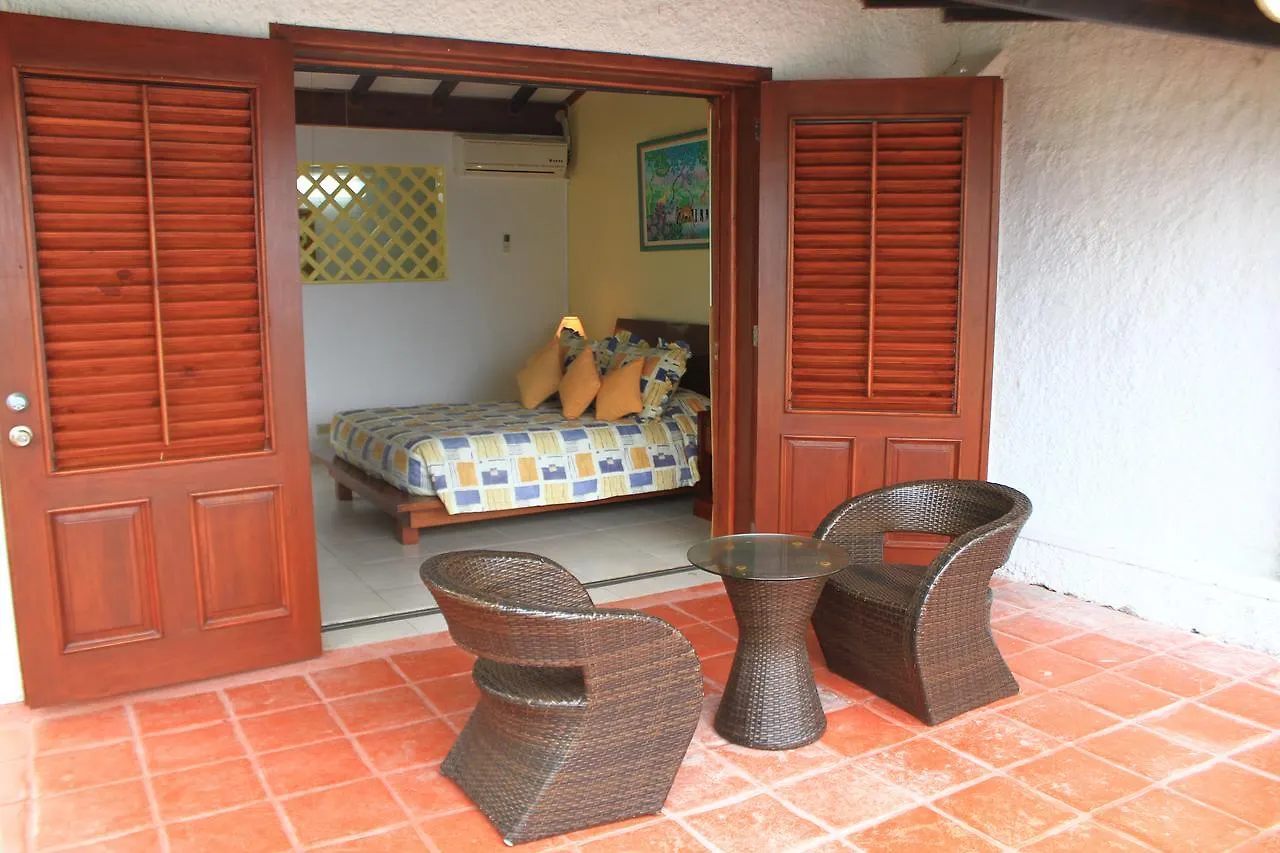 Moulin Sur Mer Beach Resort Montrouis